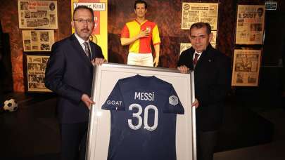 Galatasaray'ın müzayedesinde 17 milyon gelir