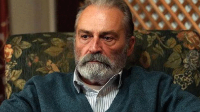 Sahnede rahatsızlanıp hastaneye kaldırılmıştı! Haluk Bilginer’den haber var