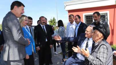 MHP Adana’da fırtına gibi esiyor!