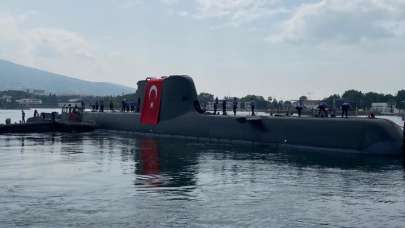 Hızır Reis suya indirildi