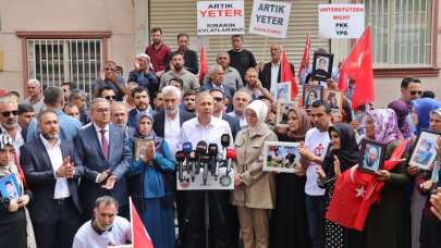 Bakan Yerlikaya, Diyarbakır annelerini ziyaret etti  "Terörün başını ezeceğiz"