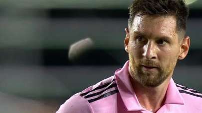 Bu bakıştan sonra olanlar oldu! Messi, Inter Miami formasıyla ilk maçında imkansızı başardı