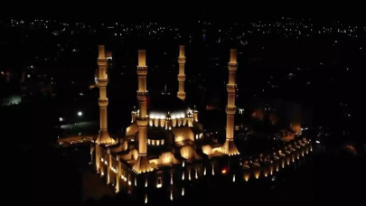 15 Temmuz şehitleri anısına 81 ilde sela okundu