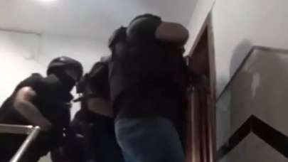 HDP Esenyurt ilçe binasına operasyon