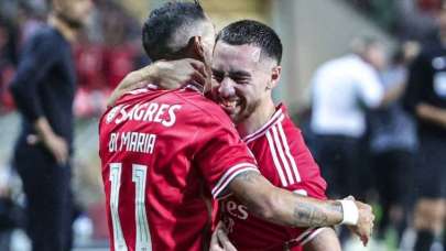 Orkun Kökçü'den rüya başlangıç! İlk resmi maçında asist yapıp, kupa kaldırdı