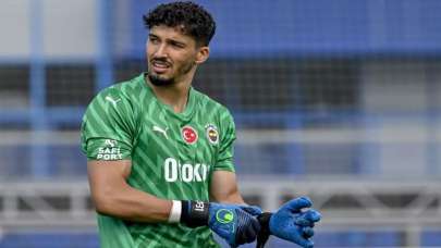 Bonservis bedeli belli oldu! Altay Bayındır adım adım Manchester United'a