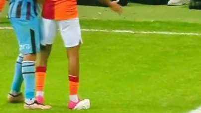 Galatasaray - Trabzonspor maçında top patladı