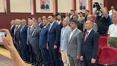 MHP ilçe kongrelerine İstanbul'dan başladı... Feti Yıldız: MHP, Milli bekanın teminatıdır