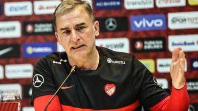 Fark açılınca taraftar çıldırdı! Stefan Kuntz istifaya çağırıldı, takım yuhalandı