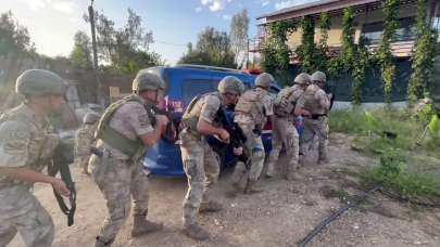 Bakan Yerlikaya’nın açıkladığı operasyonda Sakarya’dan 2 zehir taciri yakalandı