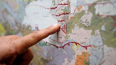 Korkutan deprem sonrası peş peşe açıklamalar...