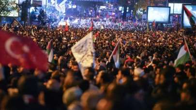 Valilik açıkladı: İstanbul'daki İsrail protestosunda 1 kişi öldü, 43 polis yaralandı