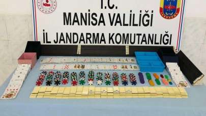 Bağ evinde kumar oynayan 11 kişiye suçüstü