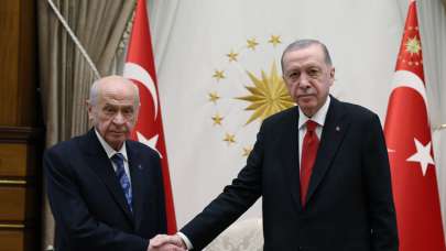 Beştepe'de Cumhurbaşkanı Erdoğan ve MHP Lideri Bahçeli görüştü