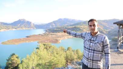 Sular çekildi, 40 yıl önce boşaltılan köy ortaya çıktı 