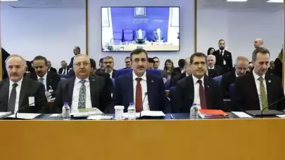 'MİT, FETÖ mensuplarına dünyanın her yerinde takipte olduklarını hissettirmiştir'