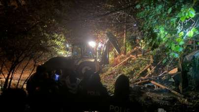  Zonguldak'ta heyelan faciası! Anne ve oğlunu arayan ekipler de toprak altında kaldı