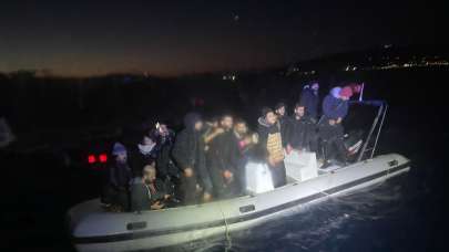 Bodrum açıklarında 17 düzensiz göçmen kurtarıldı