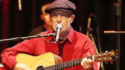 Şarkıcı İlhan Şeşen akciğer kanserine yakalandı