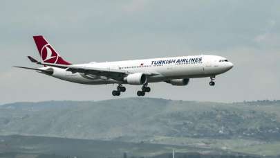 Uçak seferlerine olumsuz hava engeli