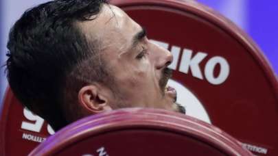 Milli halter Muammer Şahin Avrupa Şampiyonu!