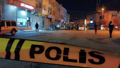 Gün içerisinde iki kez tartıştığı husumetlisini öldürdü