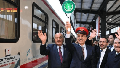 Bakan Uraloğlu duyurdu: Güneydoğu'ya iki yeni turistik hat geliyor