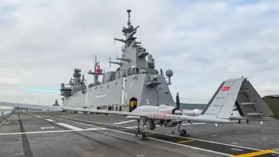 TB3, kısa pistli bir gemiden iniş kalkış yapan ilk SİHA olarak tarihe geçti