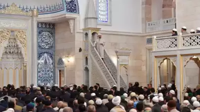 8 Kasım Cuma hutbesi konusu | Bu haftaki cuma hutbesinin tam metni!