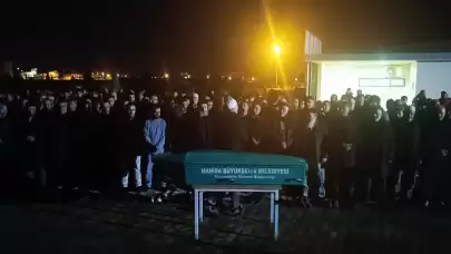 Eşi tarafından öldürülen 4 çocuk annesi kadının cenazesi toprağa verildi