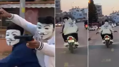 Antalya'da Anonymous maskeli motosikletliler korku saçtı!