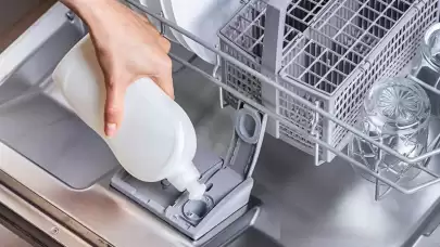 Bulaşıklar makineden ıslak çıkıyorsa dikkat! Bu yöntemlerle kupkuru olacak