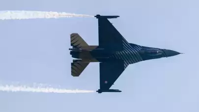 SOLOTÜRK, Antalya'daki eğitim uçuşlarını sürdürdü