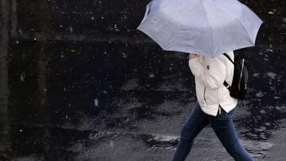 Meteoroloji’den kuvvetli yağış ve fırtına uyarısı! 20 ilde alarm verildi