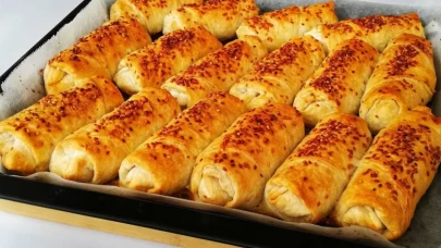 Fırında pekmezli patatesli börek tarifi