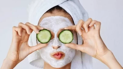 20 dakikada cildiniz ışıldayacak! Suna Dumankaya’dan güzellik sırrı