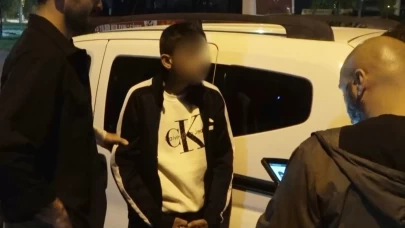 Aksaray’da parkta molotofkokteyli hazırlayan iki çocuk suçüstü yakalandı