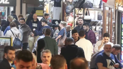 Altın fiyatlarındaki hareketlilik Kapalı Çarşı'da yoğunluk oluşturdu