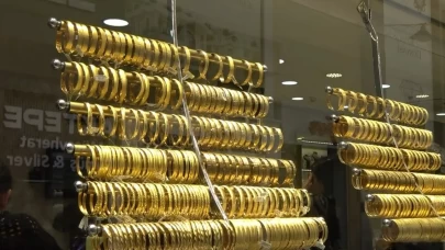 Altın sıçradı, yatırımcı rota değiştirdi