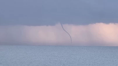 Alanya'da hortum paniği! O anlar cep telefonuyla kaydedildi