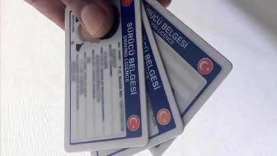 Eski tip ehliyetler için süre doluyor