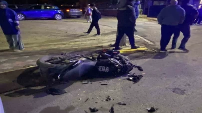 Körfez’de feci çarpışma: Motosiklet sürücüsü ağır yaralandı