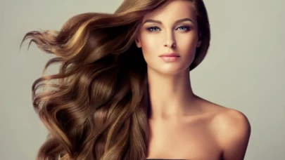 Ceviz kabuğuyla saç rengi açma ve koyulaştırma yöntemleri