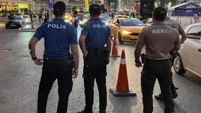 İstanbul'da "Huzur İstanbul" uygulamasında 909 kişi gözaltına alındı