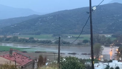 Gökçeada’da kuvvetli sağanak hayatı olumsuz etkiledi