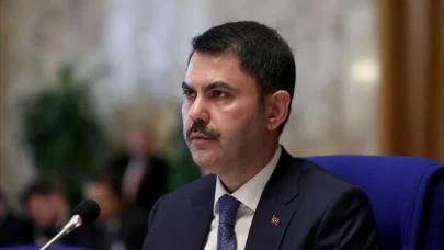 Bakan Murat Kurum: Sındırgı’da 80’i konut 127 bağımsız bölüm ağır hasarlı