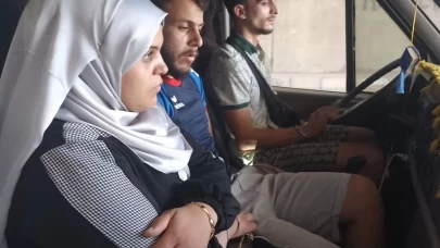 Hatay’da minibüste 12 kaçak göçmen yakalandı: 1 kişi tutuklandı