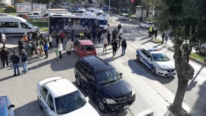 Çorum'da halk otobüsü kamyona çarptı