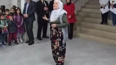 70 yaşındaki kadın, Cumhuriyet şiiriyle sosyal medyayı salladı