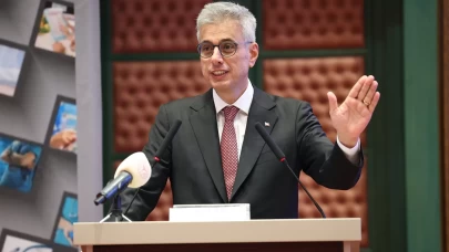 Bakan Memişoğlu, Ankara'da gençlerle bir araya geldi